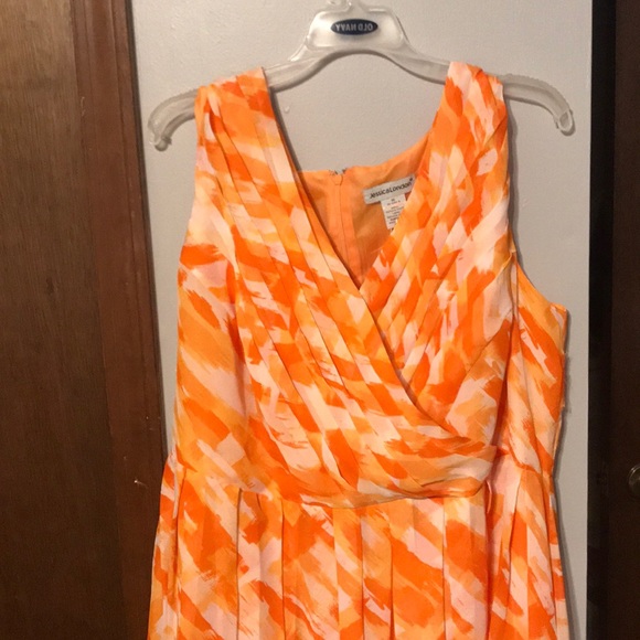 Bright summery sundress - Picture 2 of 7